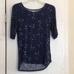 APT. 9 top beautiful. Size Large